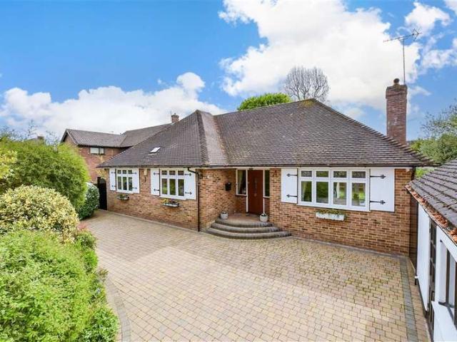 5 Bedroom Detached House