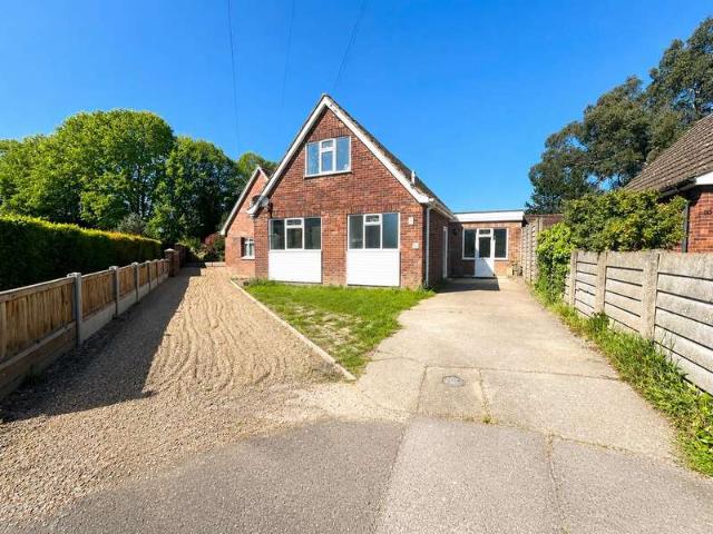 5 Bedroom Chalet House