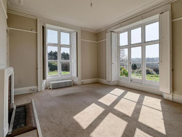 5 bedroom character property to rent