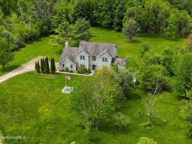 5 bedroom, Cheshire MA 01225 105384487