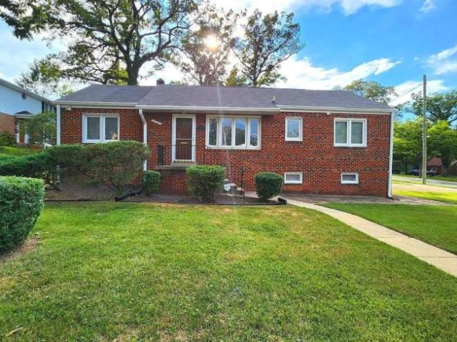 5 bedroom, Cheverly MD 20785 106115429