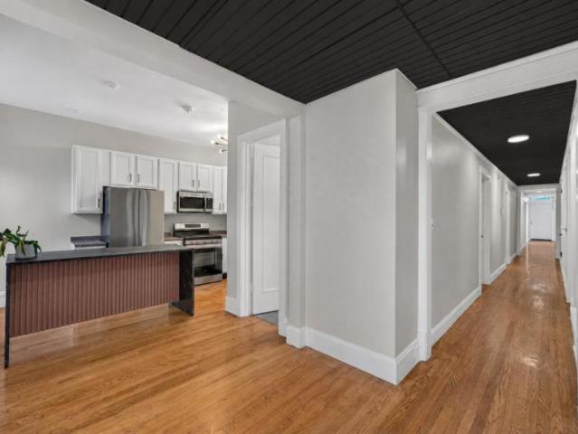 5 bedroom, Chicago IL 60615 106221349
