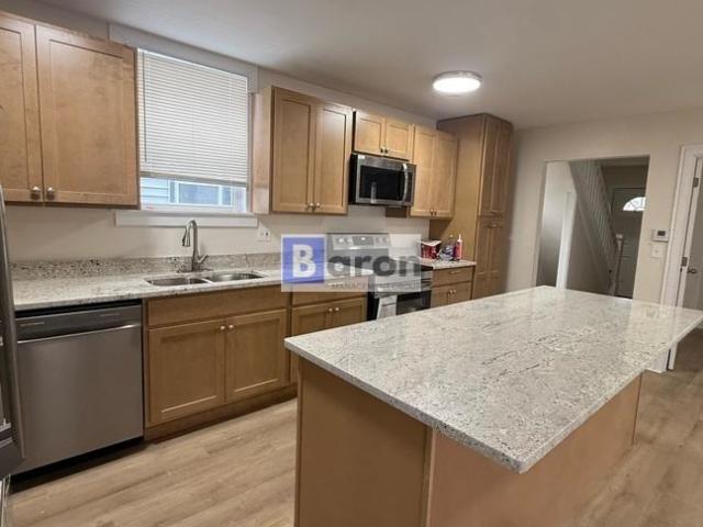 5 bedroom, Cincinnati OH 45225 LS96314957