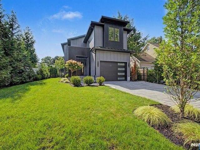 5 bedroom, Closter NJ 07624 105319686