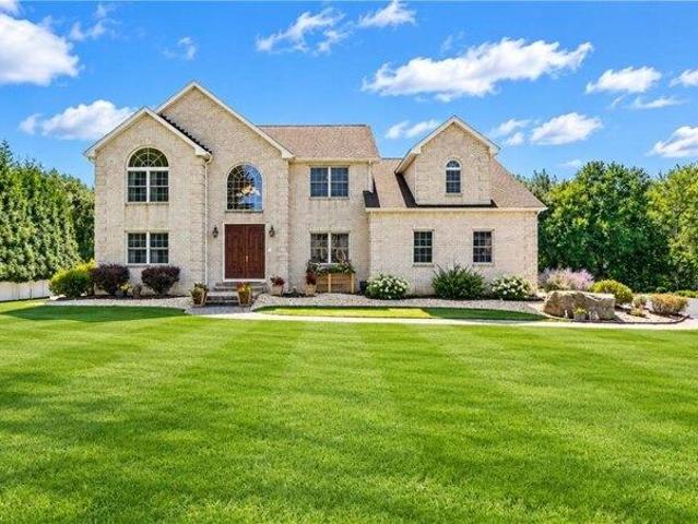 5 bedroom, Cranston RI 02921 105711985