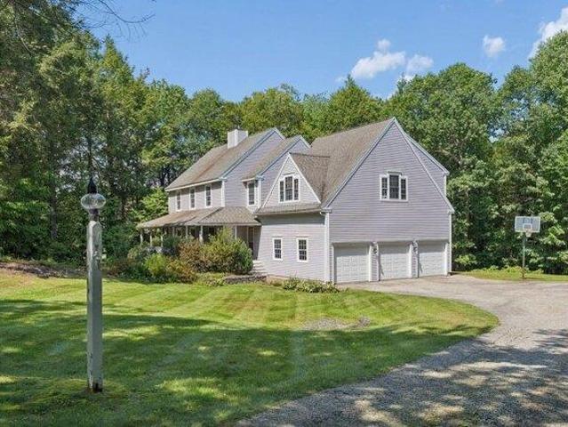 5 bedroom, Cumberland ME 04021 105661928