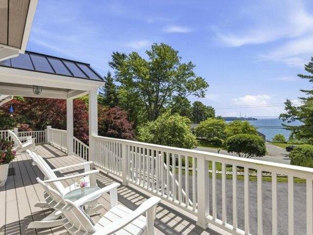 5 bedroom, Cumberland ME 04110 105663182