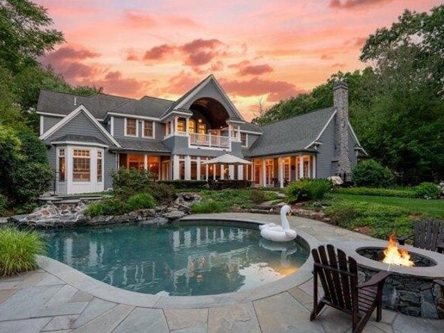 5 bedroom, Andover MA 01810 105442718