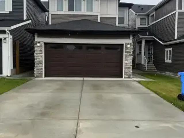 5 Bedroom Apartment Calgary AB 104972789