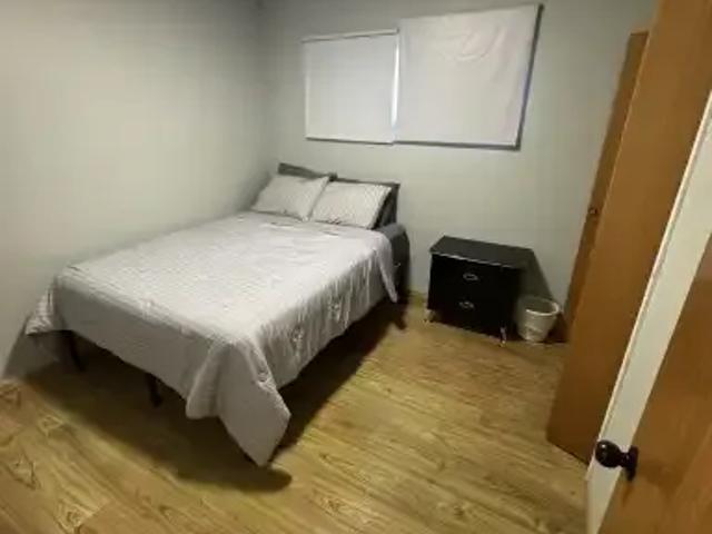 5 Bedroom Apartment Dawson Creek BC 105683792