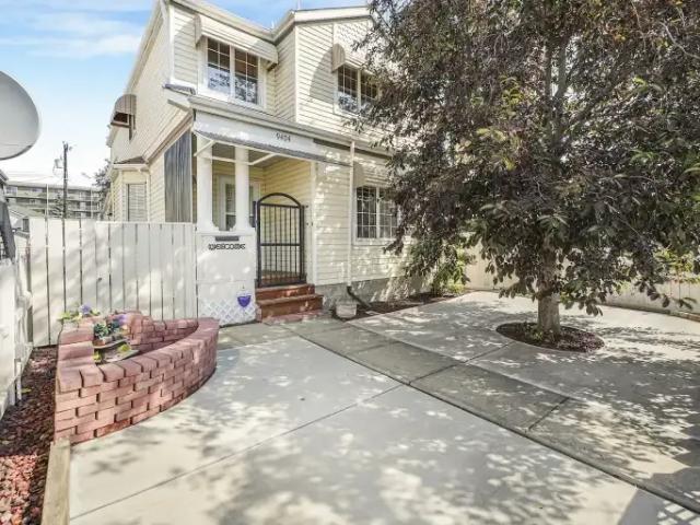 5 Bedroom Apartment Edmonton AB 104506595