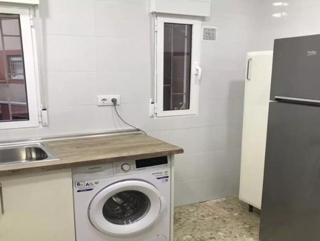 5 bedroom apartment for rent in Murcia, no elevator