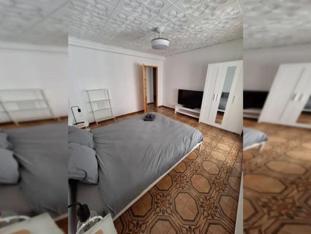 5 bedroom apartment for rent in Alberic, all bills included