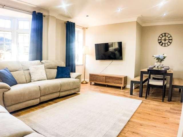 5 bedroom apartment for rent in Downham, London