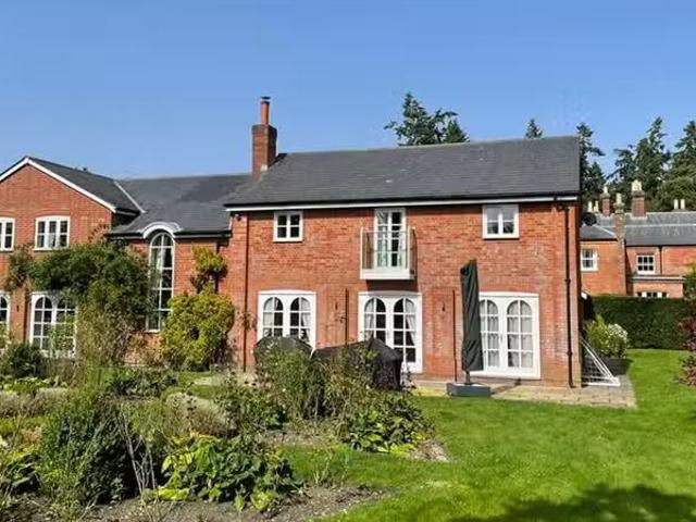 5 bedroom apartment for rent in Harbridge Court, Somerley, BH24