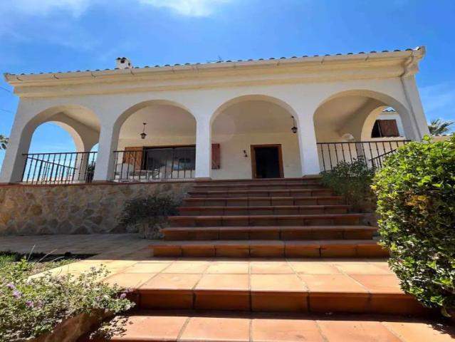 5 bedroom apartment for rent in La Pobla de Vallbona, Valencia