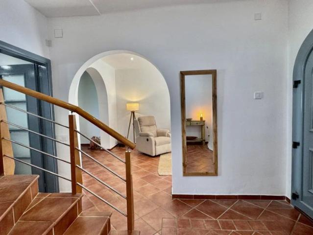 5 bedroom apartment for rent in Sant Vicenç de Montalt, bills included