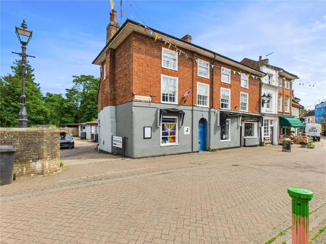 5 bedroom apartment for sale