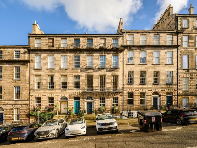 5 bedroom apartment for sale