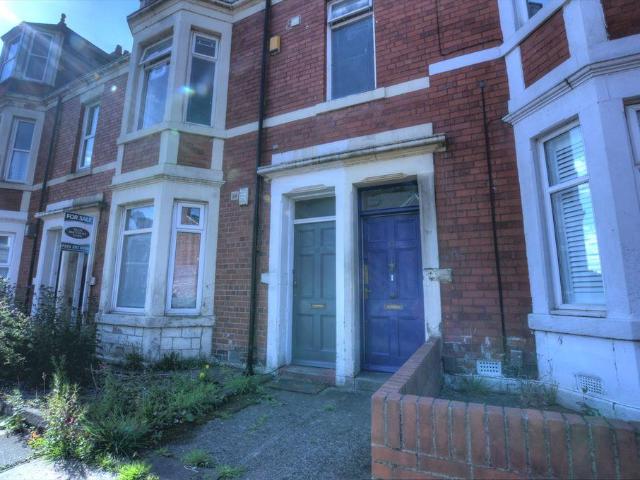 5 bedroom apartment for sale