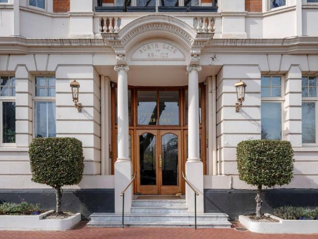 5 bedroom apartment for sale