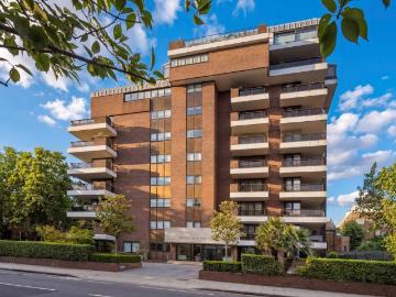 5 bedroom apartment for sale