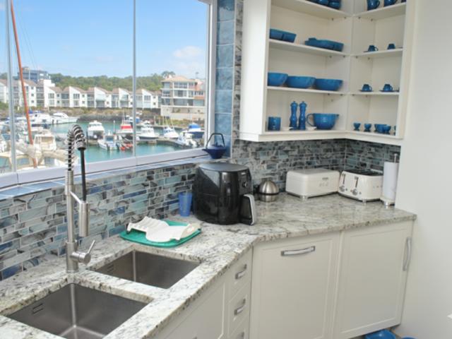 5 Bedroom Apartment in St Francis Bay Village