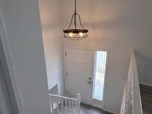 5 Bedroom Apartment Red Deer AB 105009096