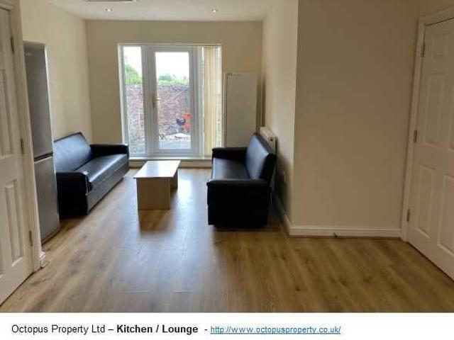 5 bedroom apartment to rent
