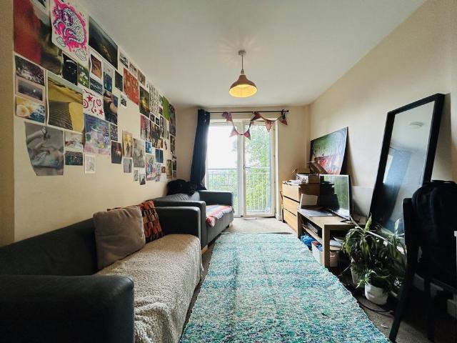 5 bedroom apartment to rent