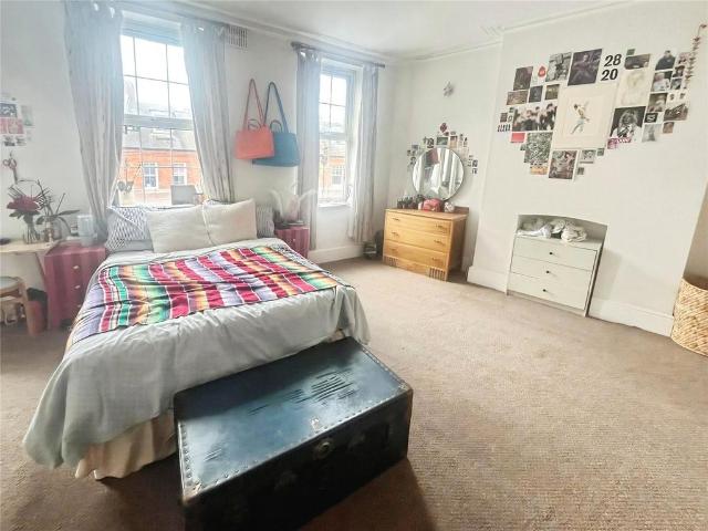 5 bedroom apartment to rent