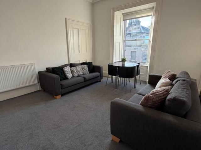 5 bedroom apartment to rent