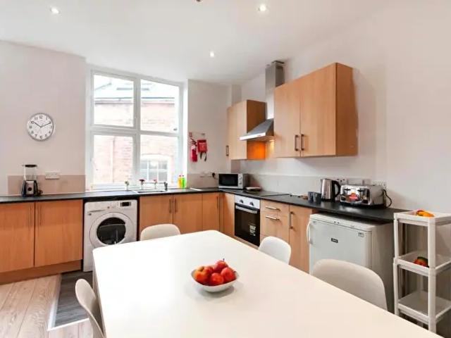 5 Bedroom Apartment To Rent In Wellington Street, Leicester, Leicestershire, LE1