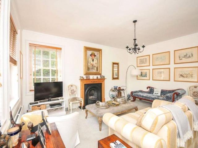 5 bedroom apartment to rent Woodlands Road, Bromley, BR1