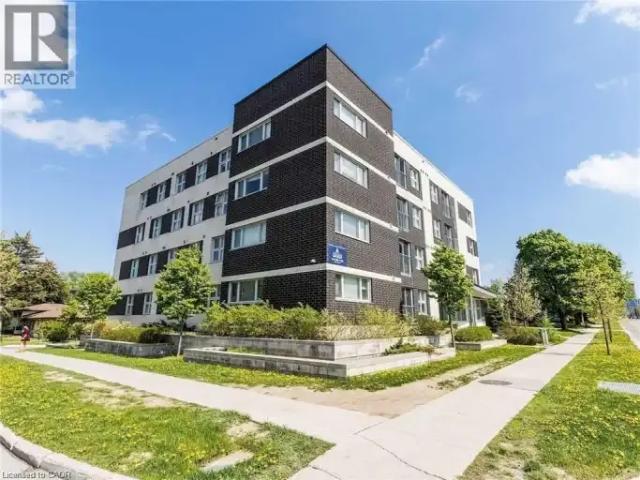 5 Bedroom Apartment Waterloo ON 105281887
