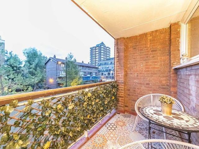 5 Bedroom Apartment with Balcony N1