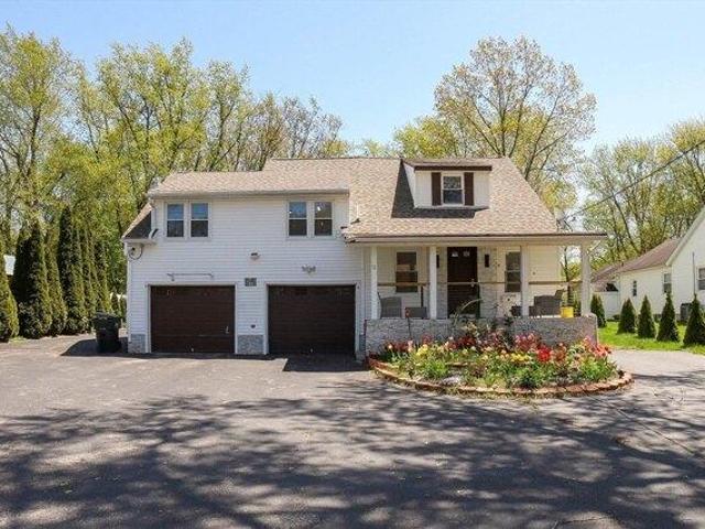 5 bedroom, Auburn MA 01501 104568120