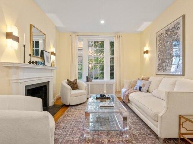 5 bedroom, Boston MA 02108 105443324