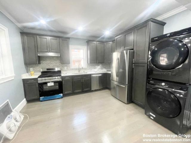 5 bedroom, Boston MA 02125 LS98396004