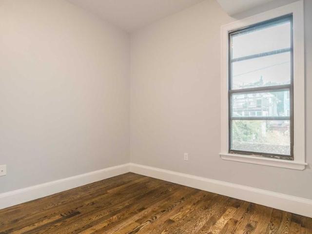 5 bedroom, Boston MA 02128 LS98397346