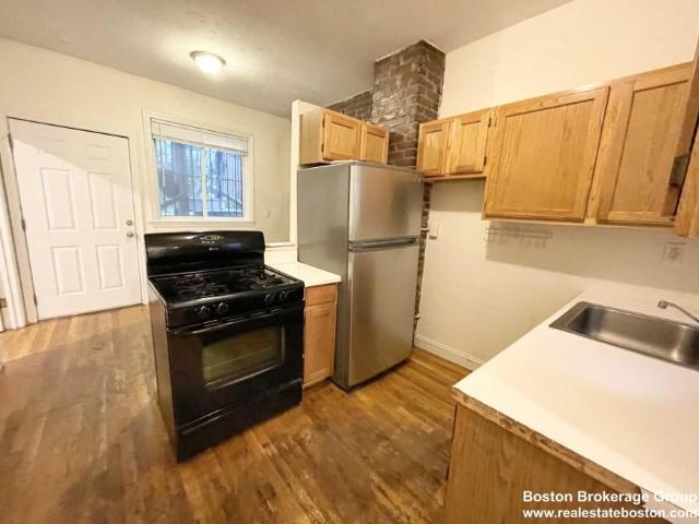 5 bedroom, Boston MA 02120 LS98395693