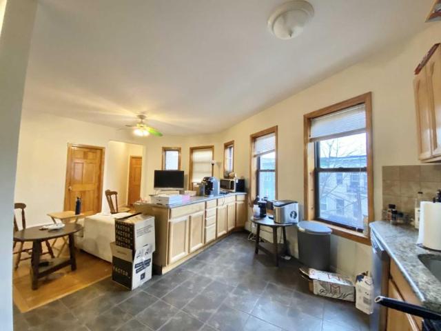 5 bedroom, Boston MA 02135 LS98397124