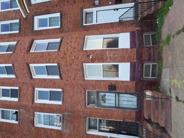 5 bedroom, Baltimore MD 21202 105842158