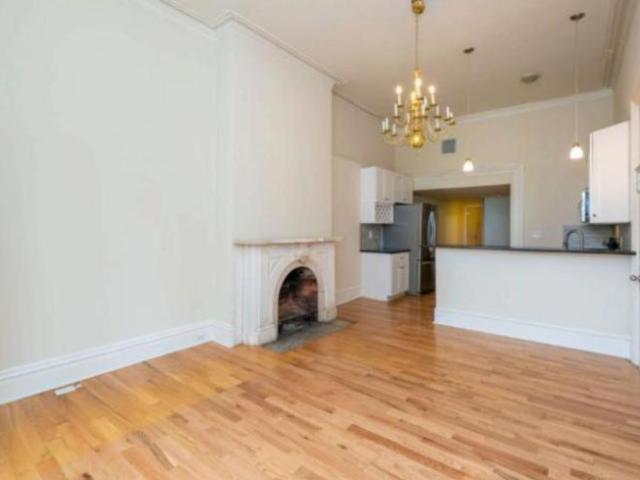 5 bedroom, Baltimore MD 21202 105967990