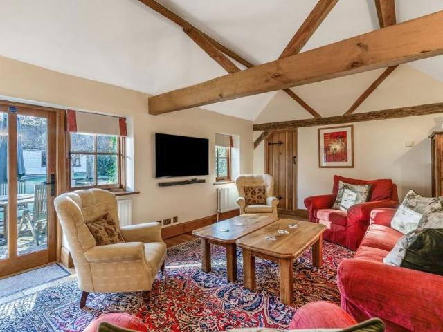 5 bedroom barn to rent