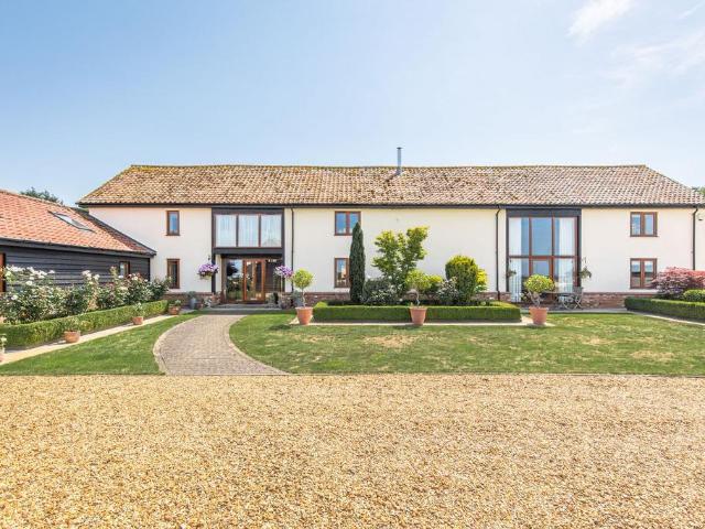 5 bedroom barn for sale