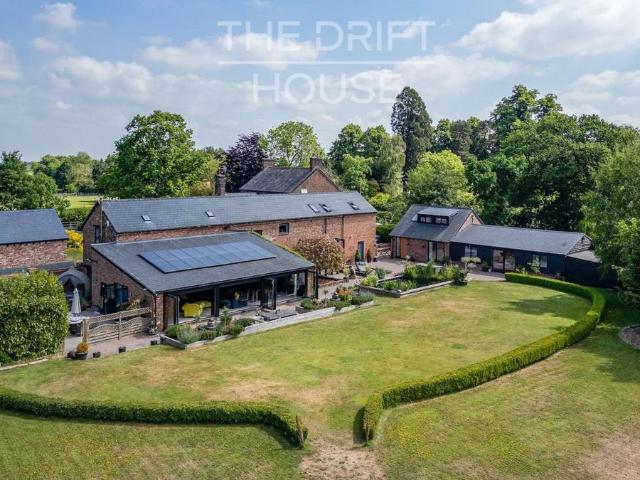 5 bedroom barn for sale