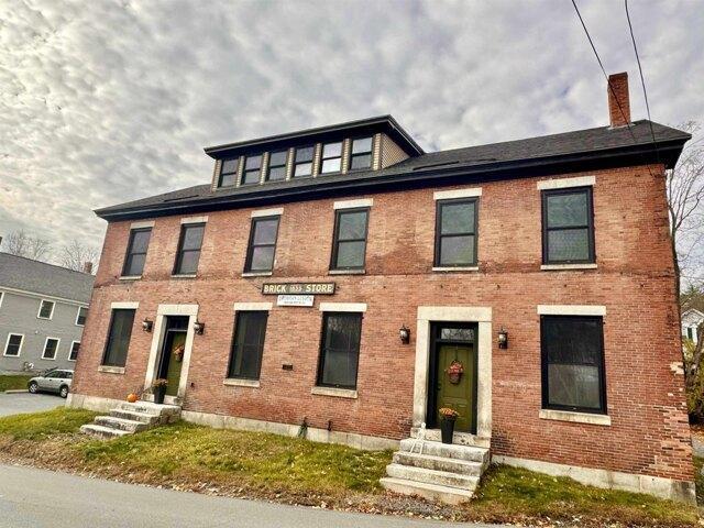 5 bedroom, Bradford VT 05033 105553054