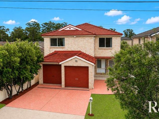 5 Bedroom Brick Home in Rooty Hill & Walk to Train Station!