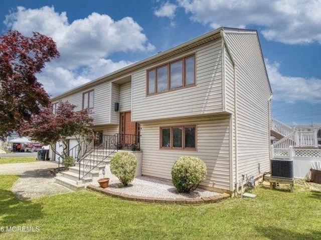 5 bedroom, Brick NJ 08723 105292757